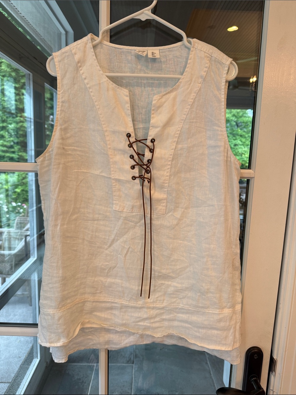 Sleeveless White Linen Lace-Up Tank Top